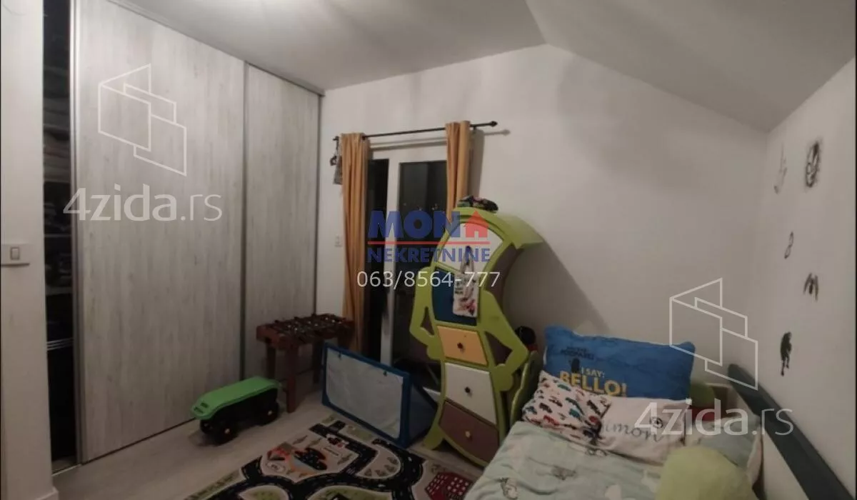 Troiposoban stan | 4zida