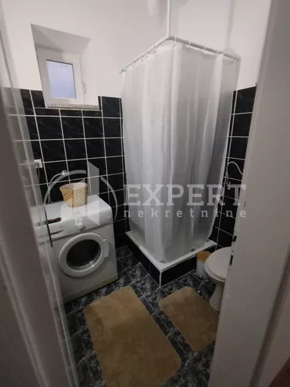 Janisa Janulisa | 4zida.rs