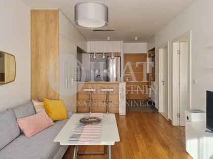 Tadije Sondermajera | 4zida.rs