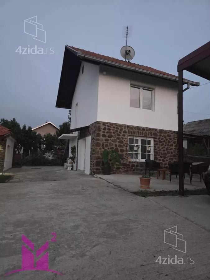 Kuća | 4zida