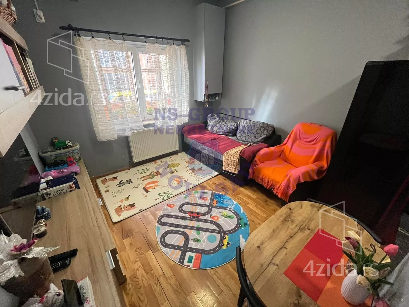 Jednoiposoban stan | 4zida