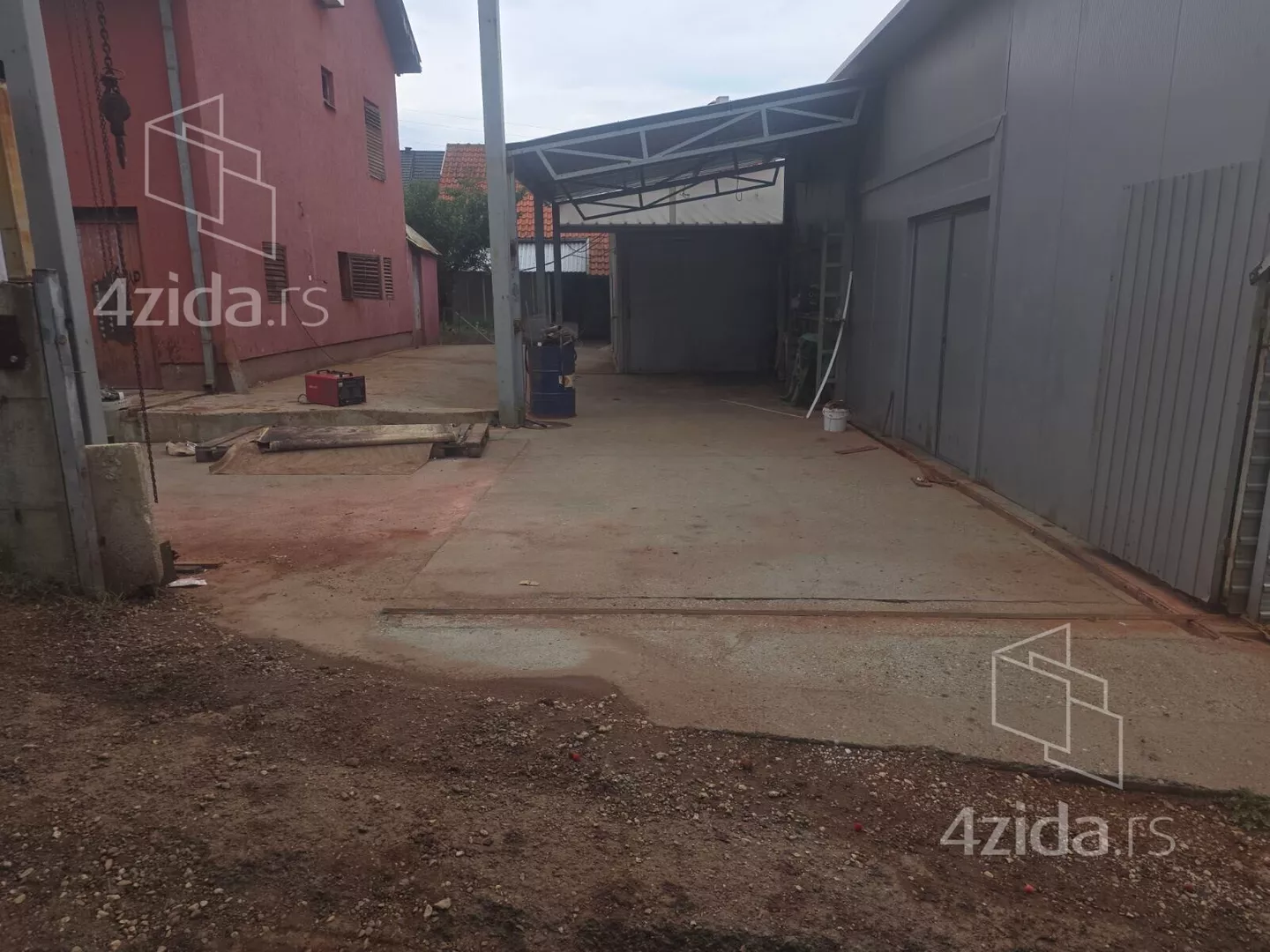 Hala | 4zida