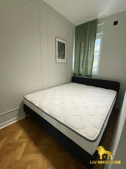 STRAŽILOVSKA | 4zida.rs