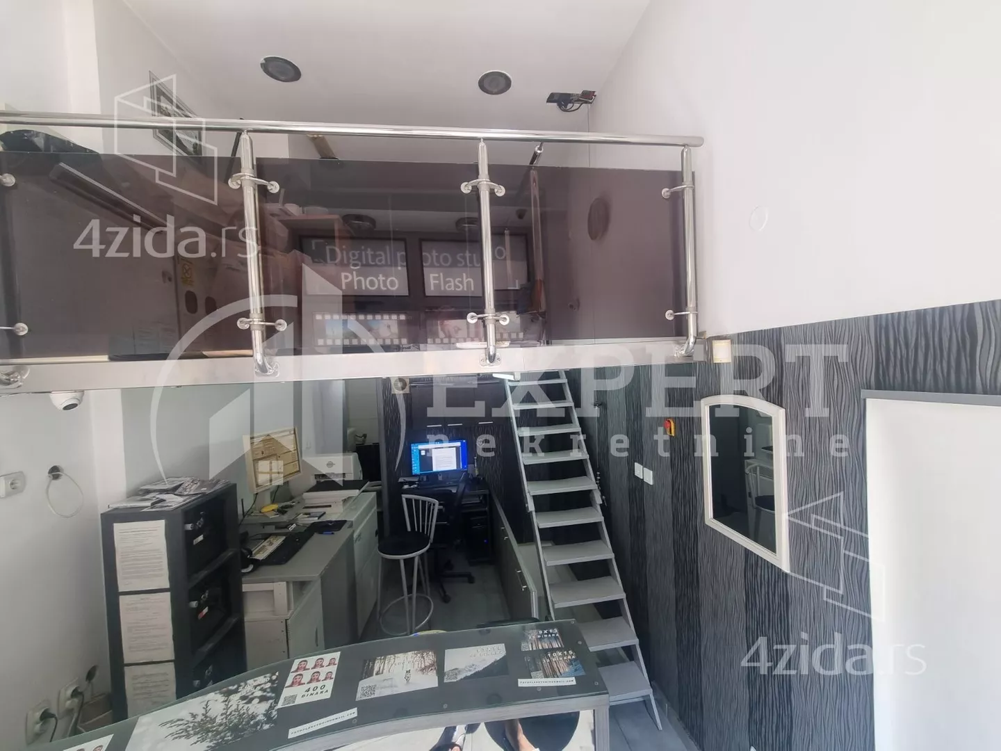 Lokal | 4zida