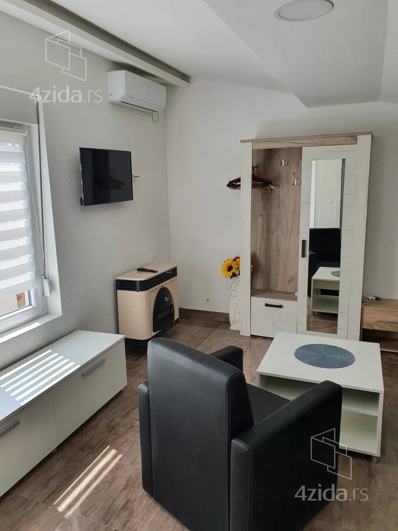 Garsonjera | 4zida