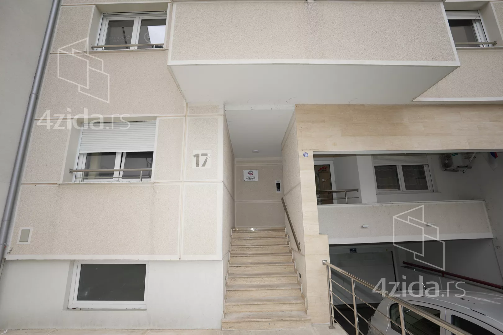 Petosoban stan | 4zida