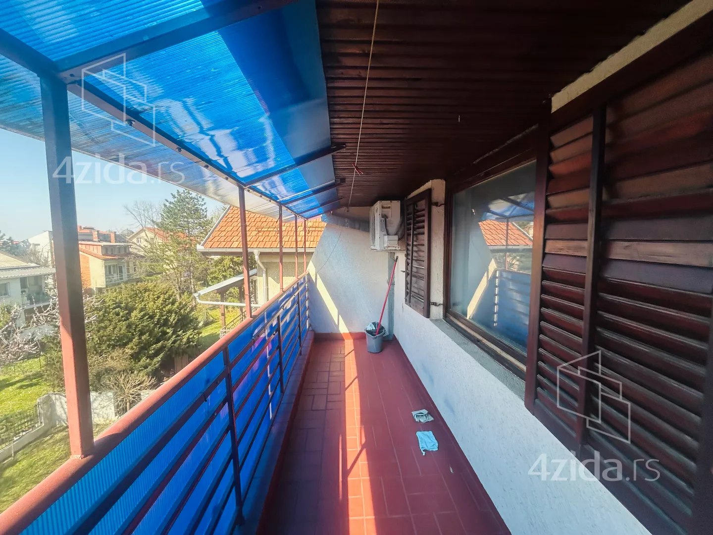 Petosoban stan | 4zida