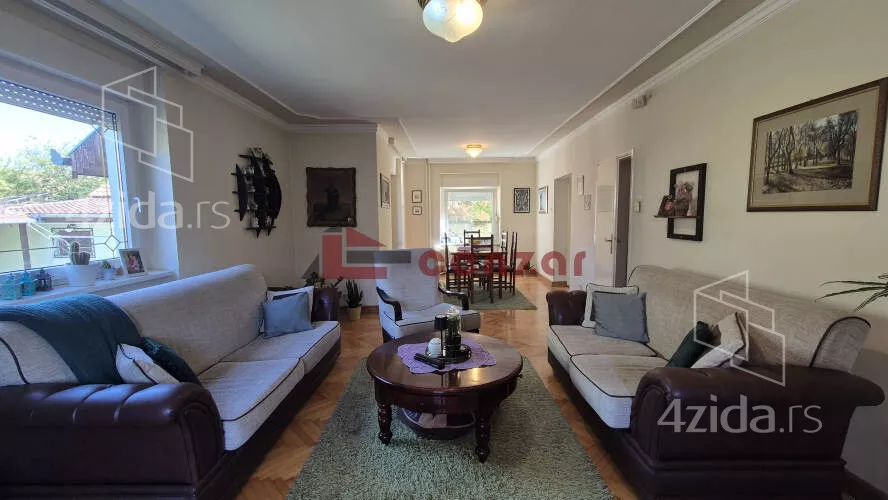 3-etažna kuća | 4zida