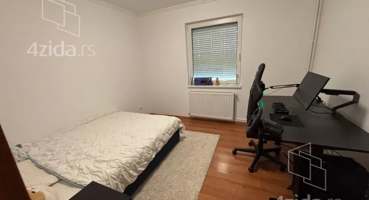 Šestosoban stan | 4zida