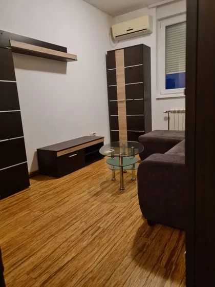 Laze Nančića | 4zida.rs