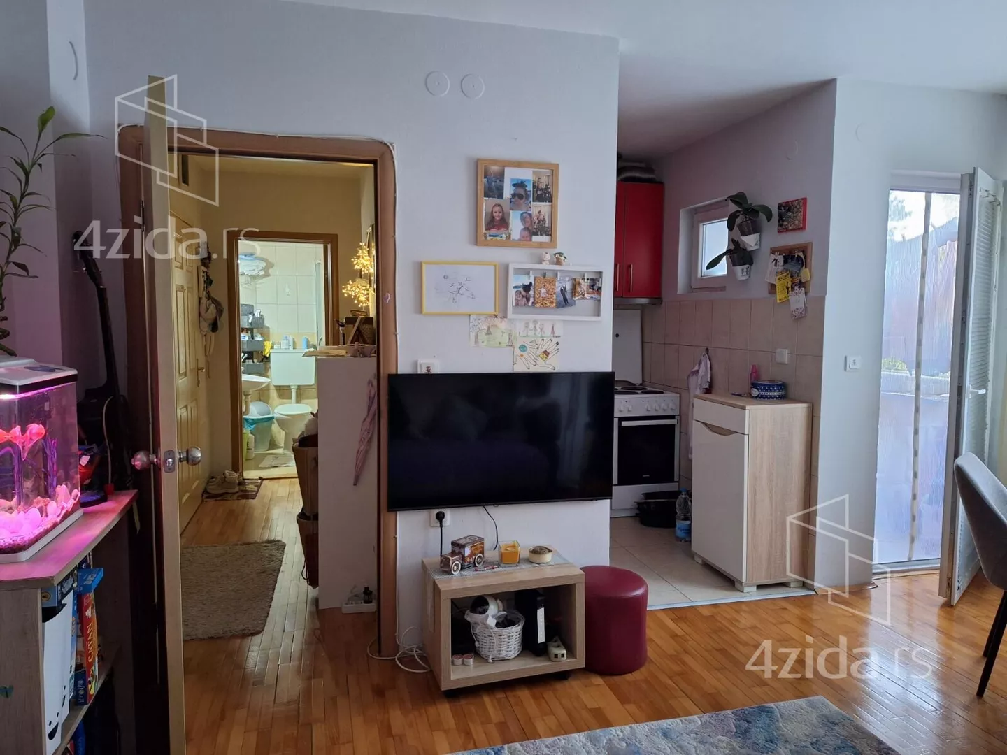 Jednoiposoban stan | 4zida