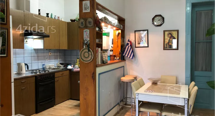 Troiposoban stan | 4zida