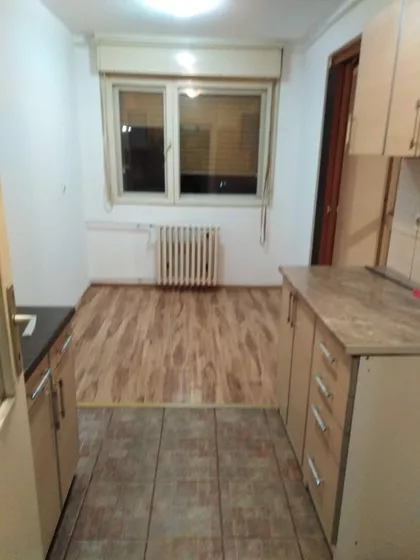 Braće Jovanovića 100 | 4zida.rs