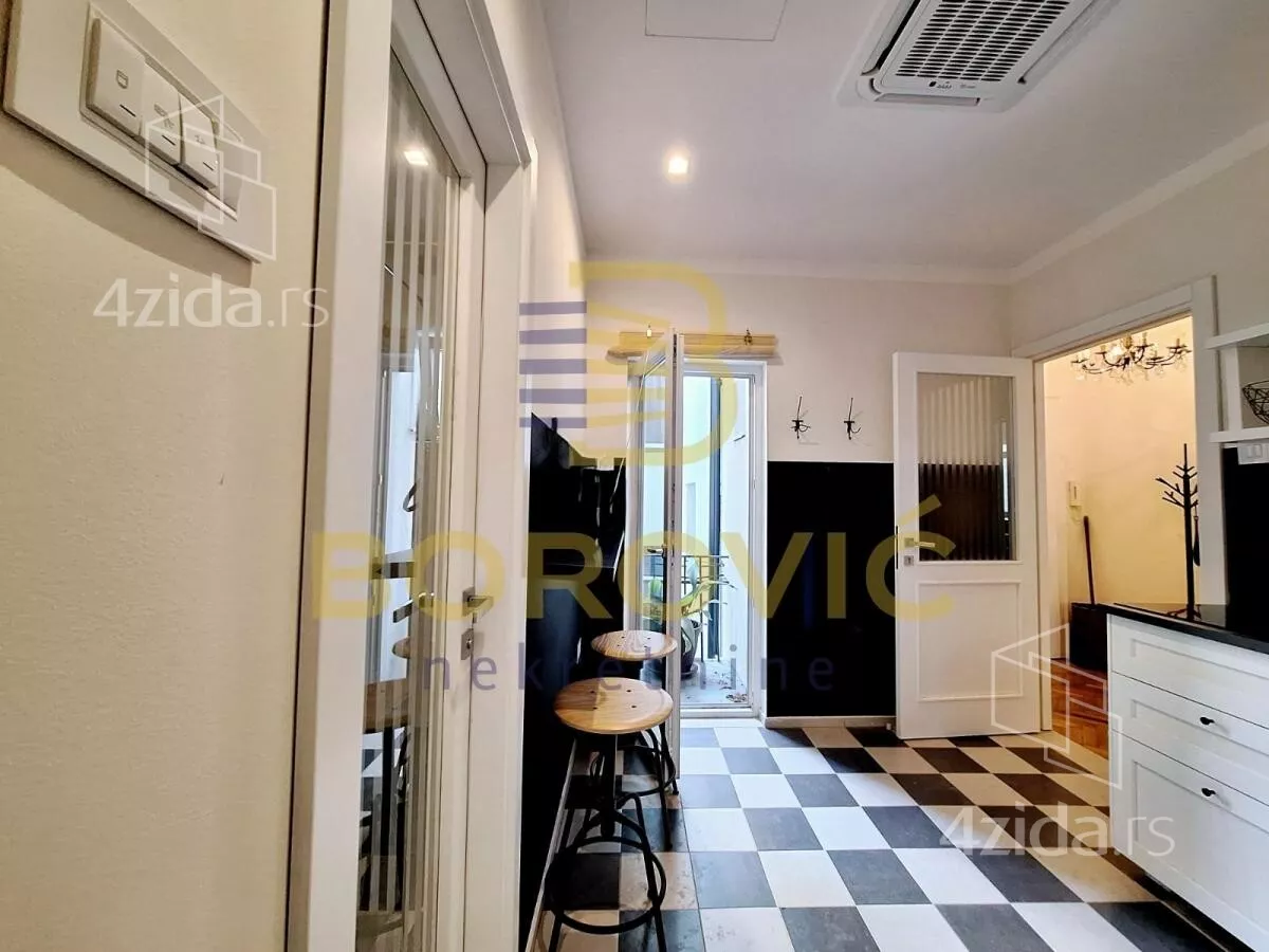 Petosoban stan | 4zida