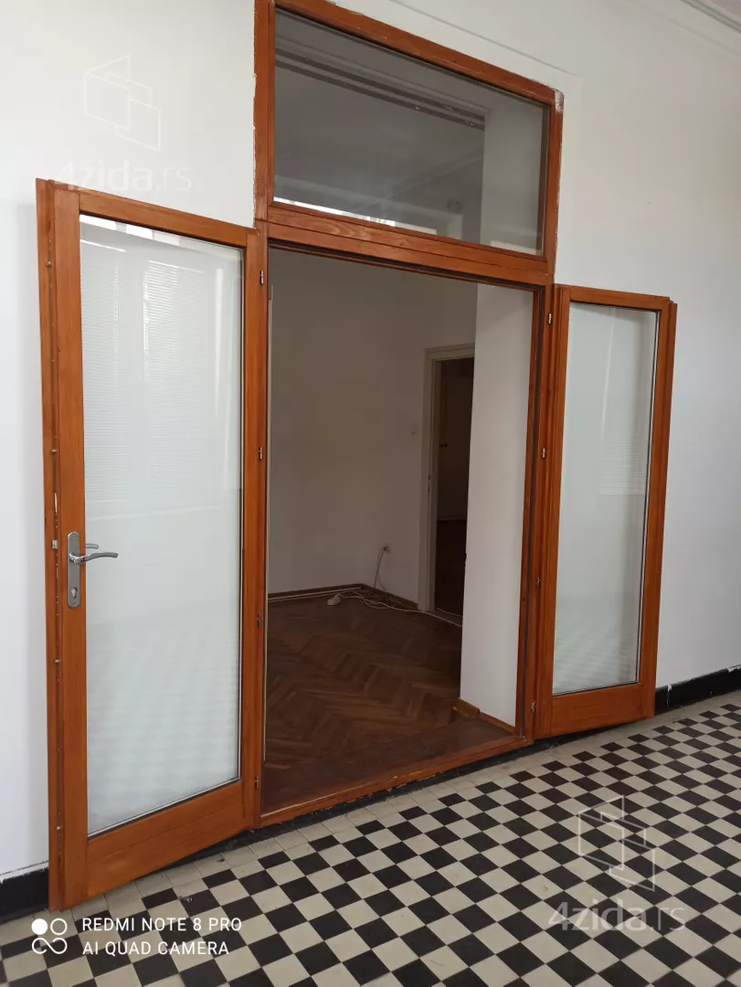 Četvoroiposoban stan | 4zida