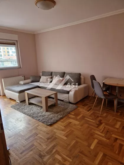Vuka Karadžića | 4zida.rs