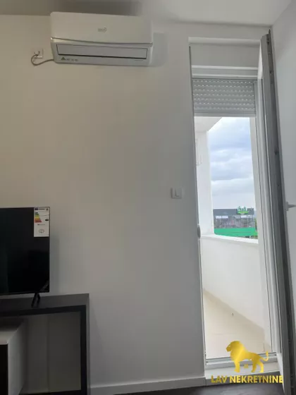 VETERNIČKA RAMPA | 4zida.rs
