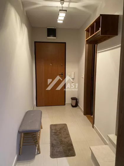 Cara Uroša | 4zida.rs