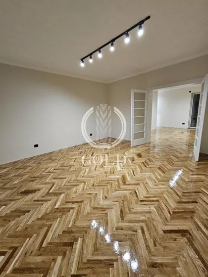 Petra Drapšina | 4zida.rs