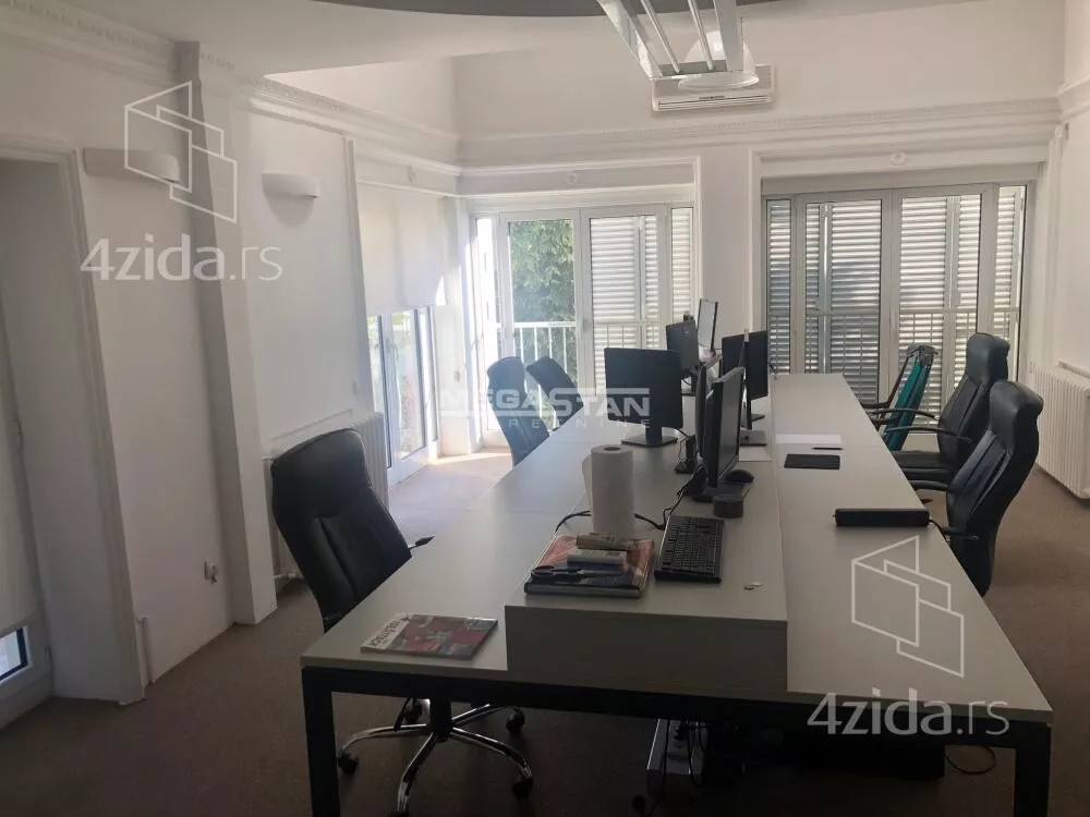 4-etažna kuća | 4zida