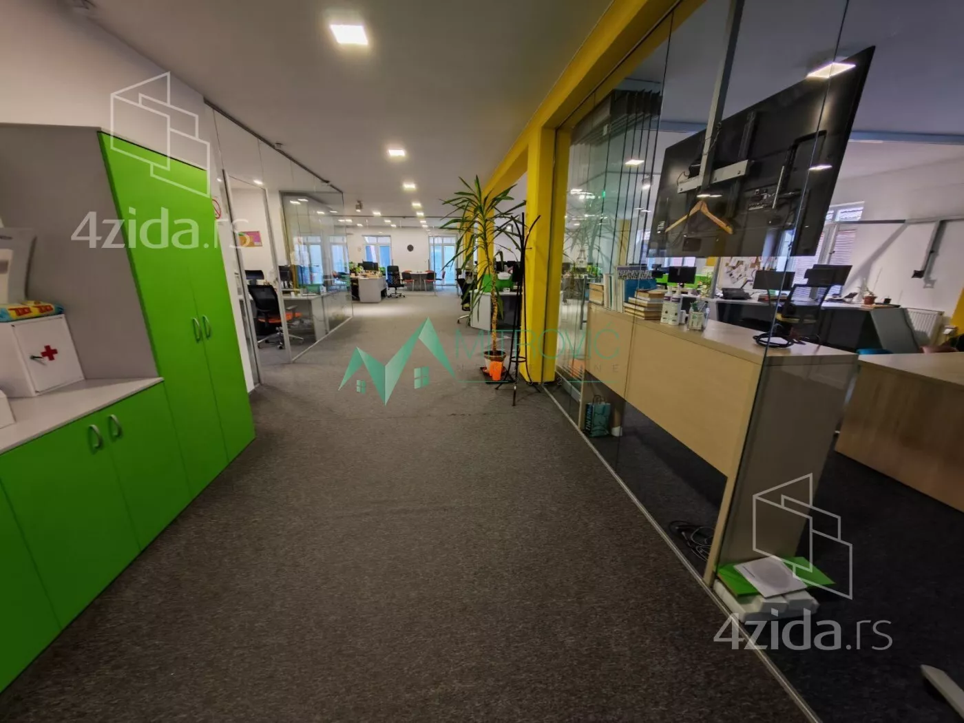 Poslovni prostor | 4zida