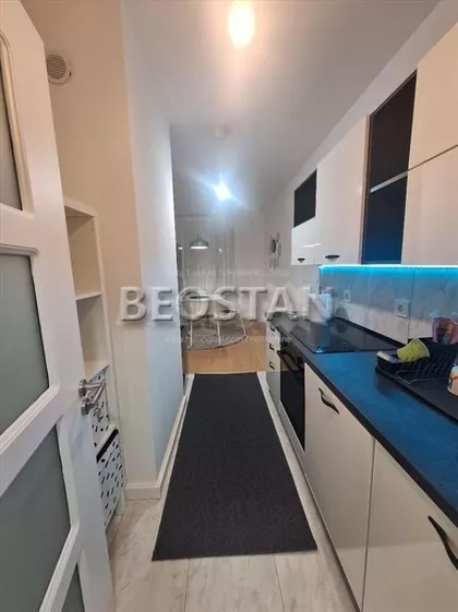 Gornjogradska | 4zida.rs