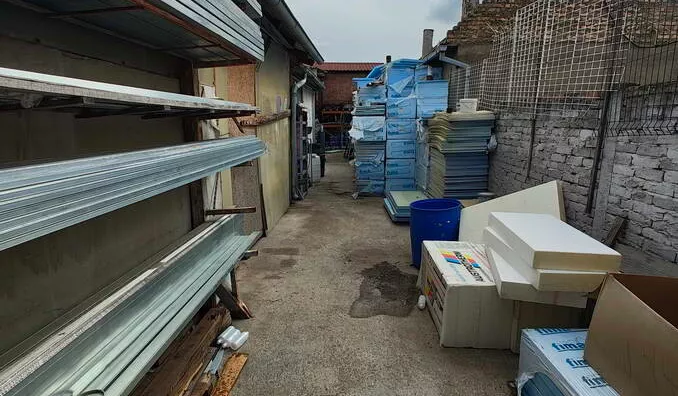 Lokal | 4zida