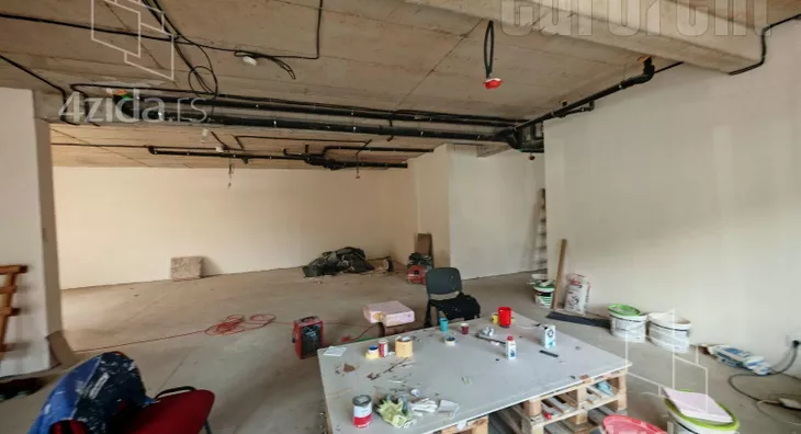 Poslovni prostor | 4zida