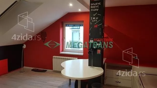 Petosoban stan | 4zida