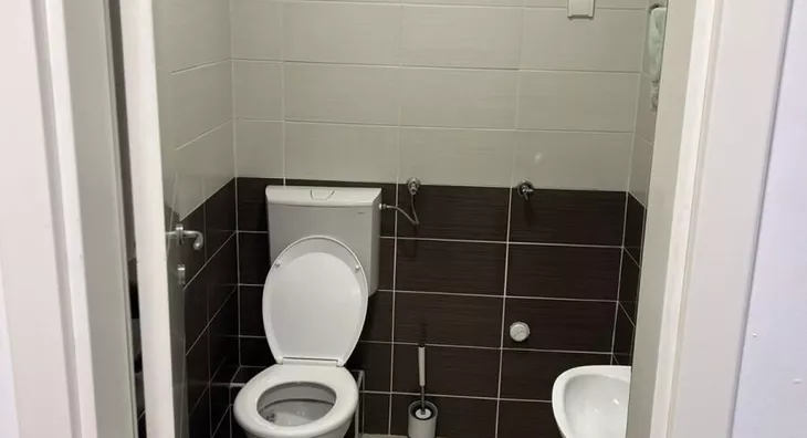 Šestosoban stan | 4zida