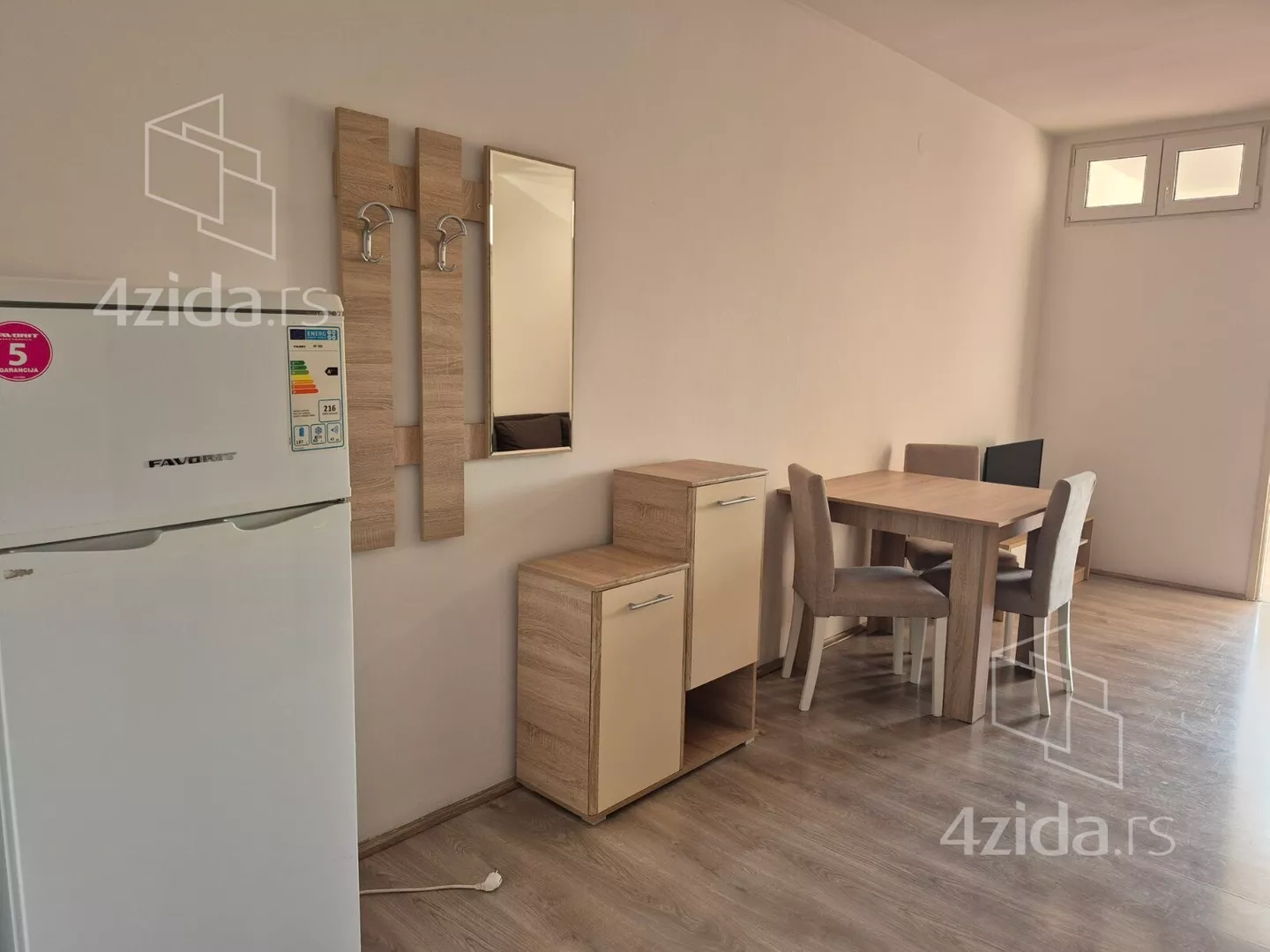 Jednoiposoban stan | 4zida