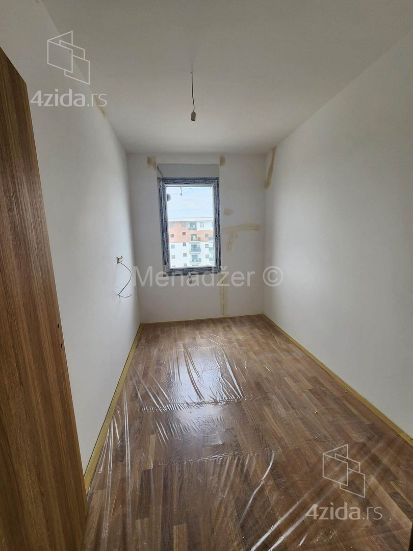 Apartment in Stari Banovci - More