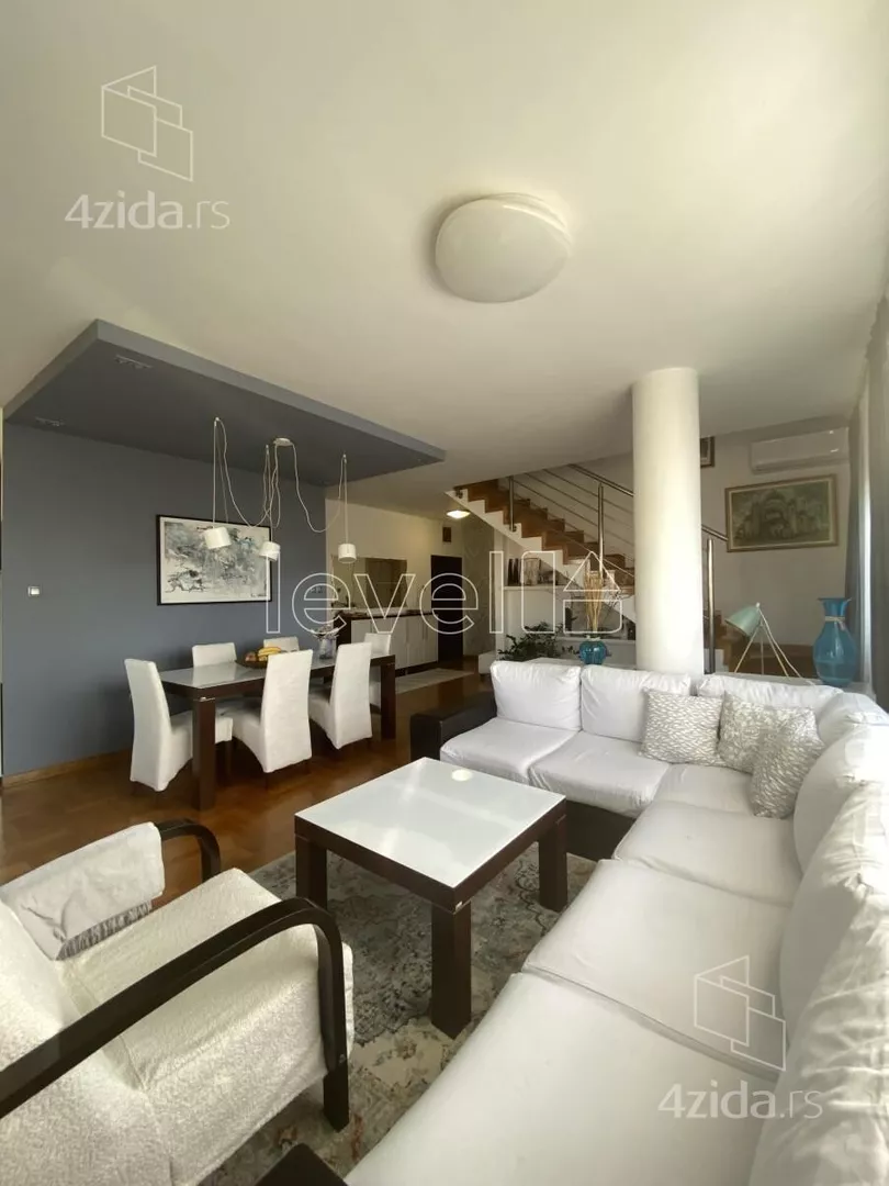 Šestosoban stan | 4zida