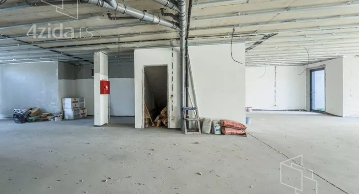 Poslovni prostor | 4zida