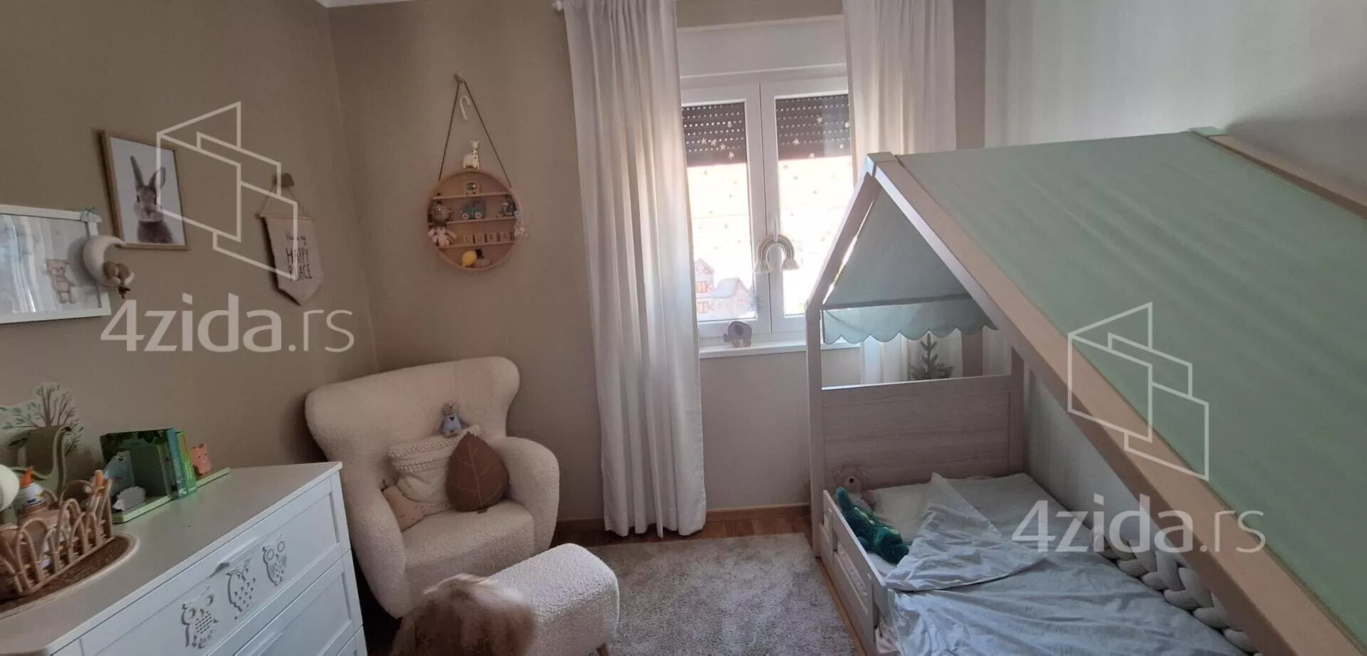 Troiposoban stan | 4zida