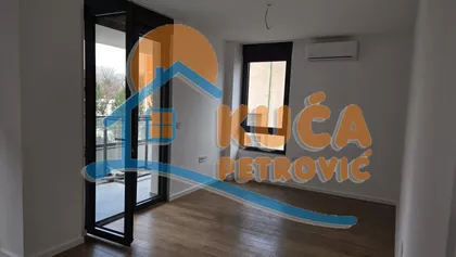 Vase Albanca | 4zida.rs