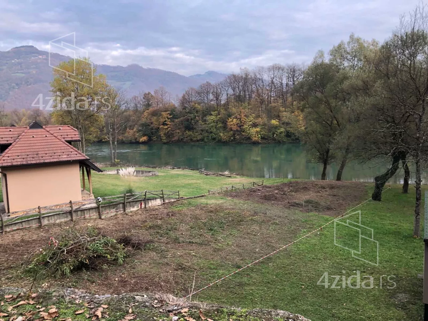 Građevinsko zemljište | 4zida
