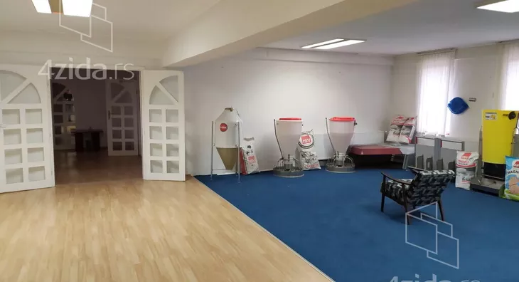 Poslovni prostor | 4zida