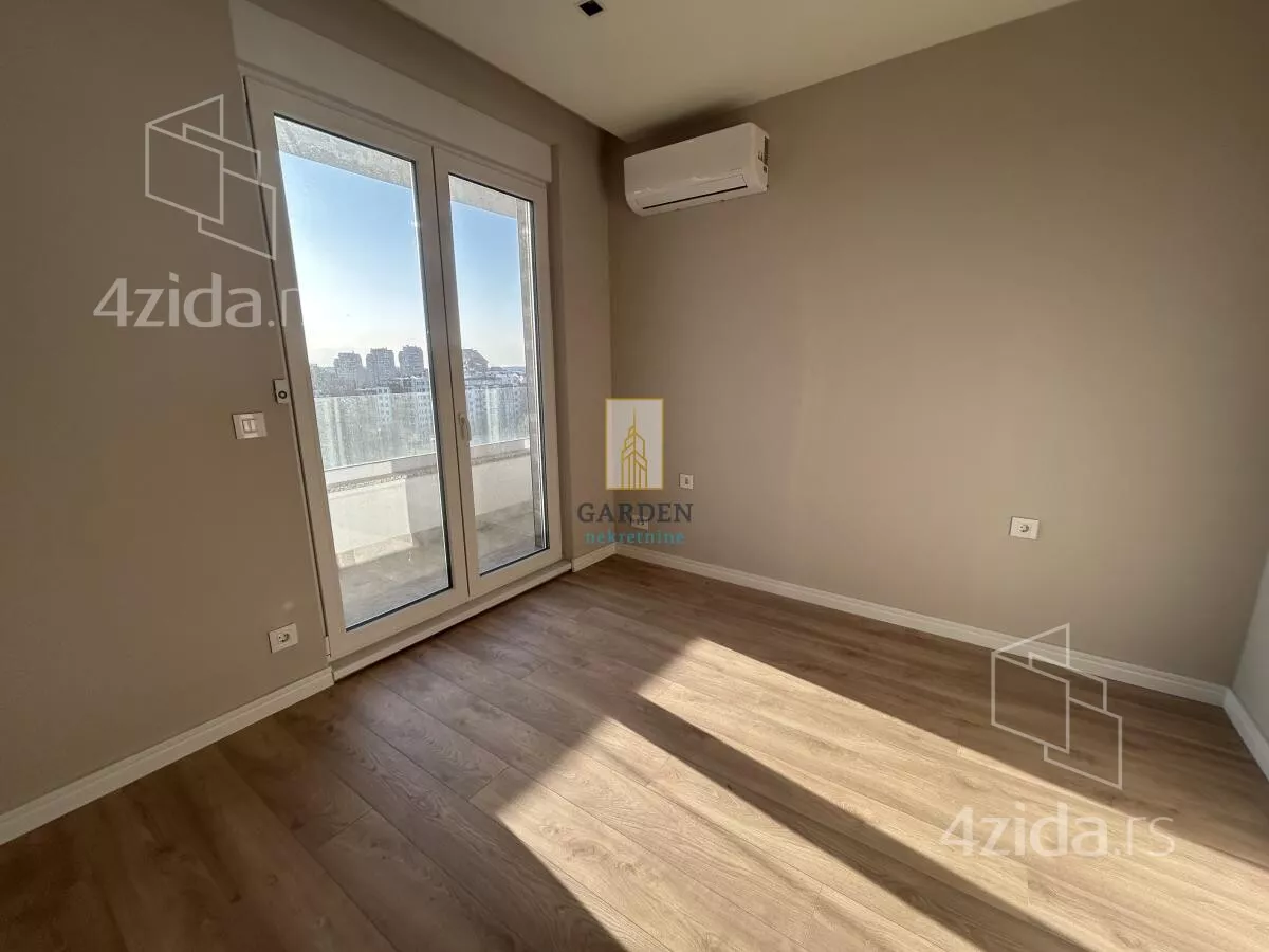 Petosoban stan | 4zida