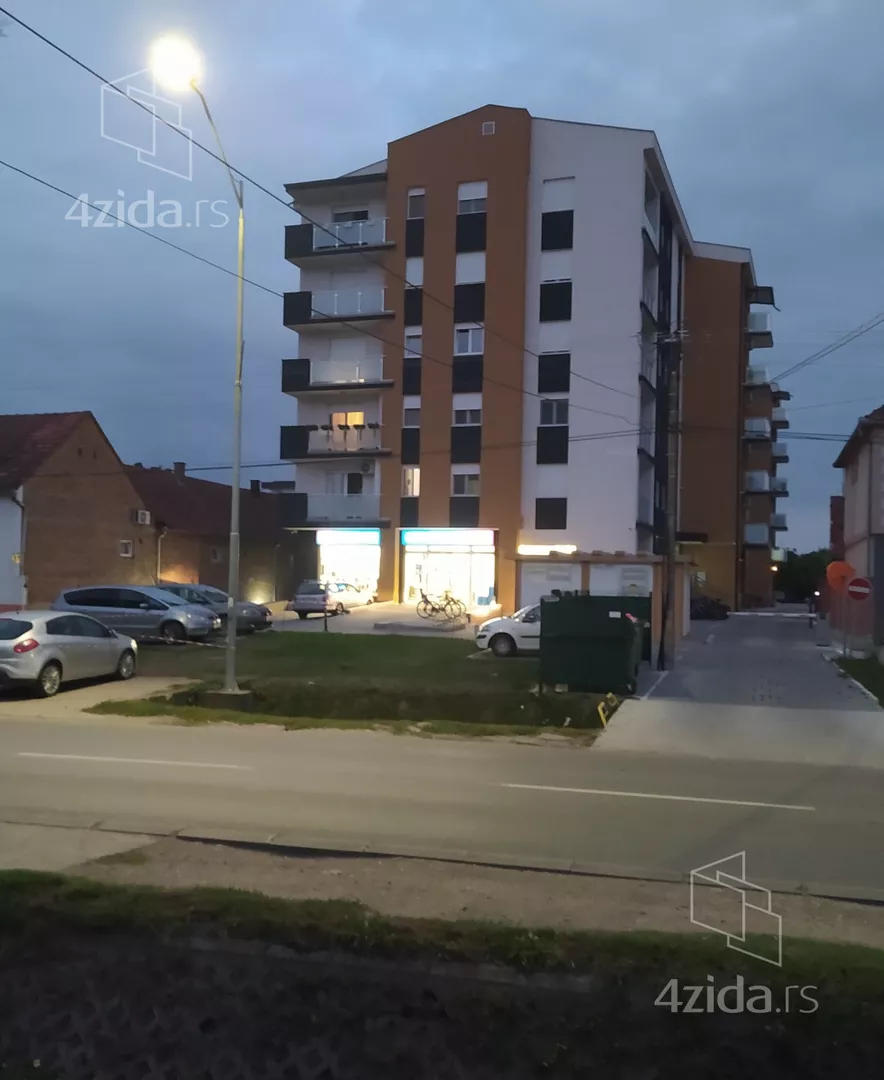 Garaža | 4zida