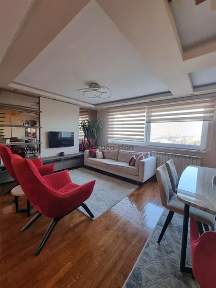 Labudovo Brdo | 4zida.rs