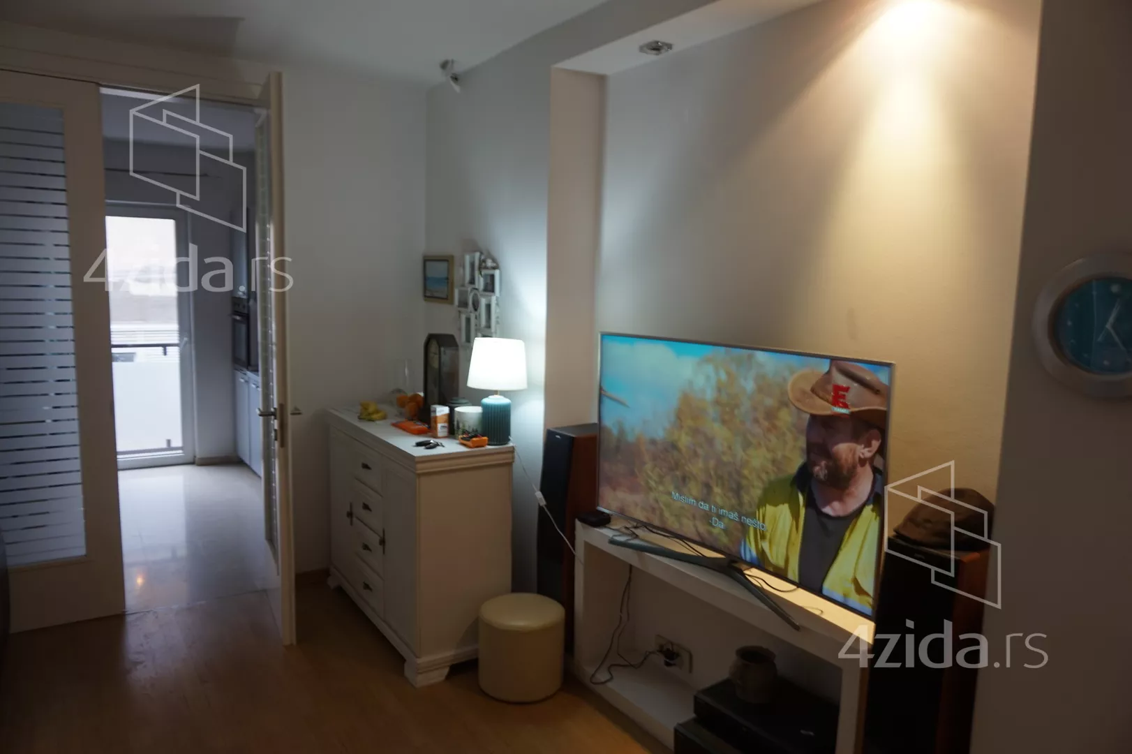 Petosoban stan | 4zida