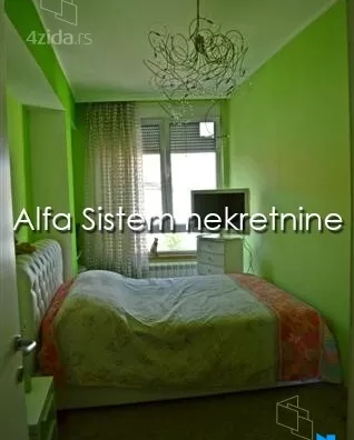 Petosoban stan | 4zida
