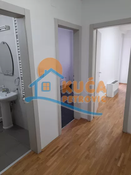 Cara Dušana | 4zida.rs