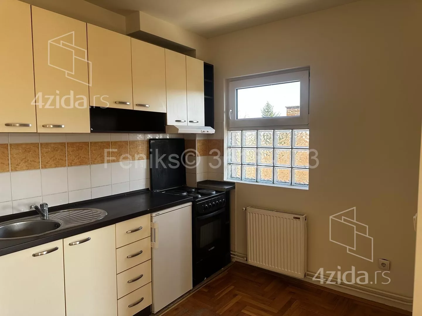 Jednoiposoban stan | 4zida