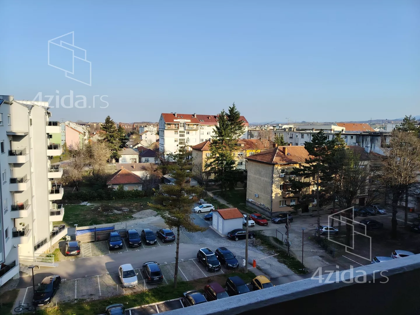 Dvoiposoban stan | 4zida