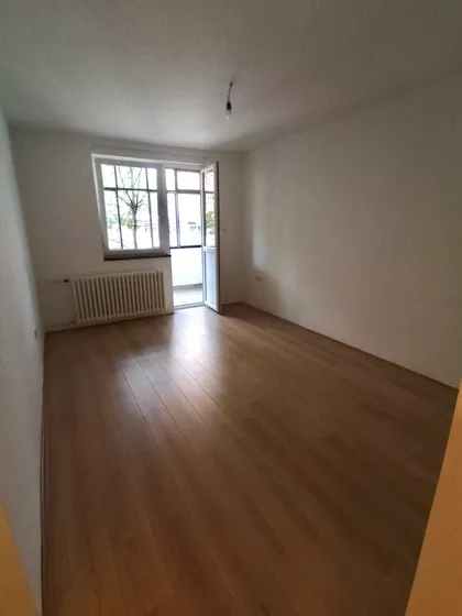 Strumička 98 | 4zida.rs