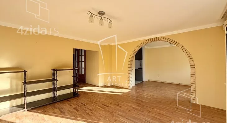 4-etažna kuća | 4zida