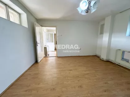 Sitnička | 4zida.rs