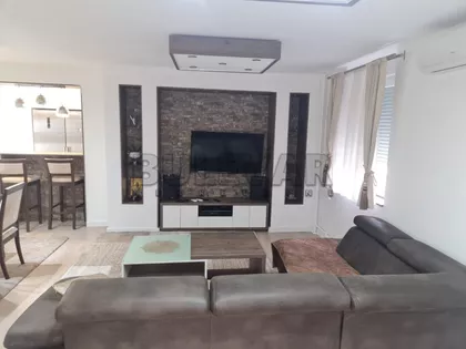 Vojvode Mišića | 4zida.rs